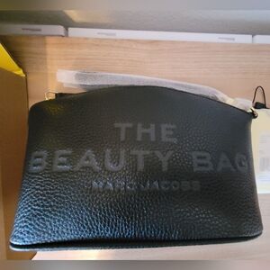 BNWT MARC JACOBS THE BEAUTY BOX